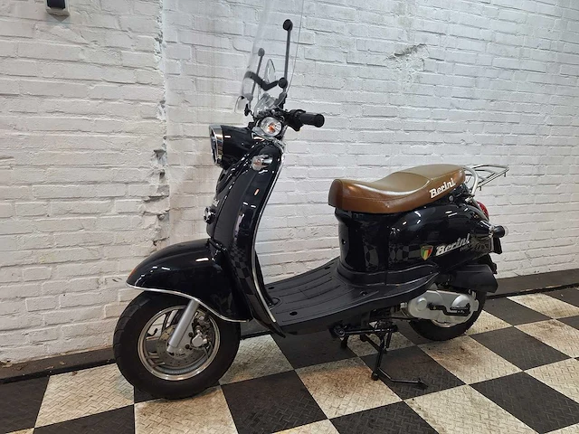 Berini dolce vita 25km snorscooter 4-takt - afbeelding 2 van  7