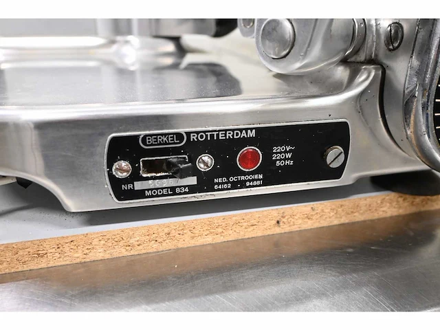 Berkel 834 rvs snijmachine - afbeelding 4 van  5