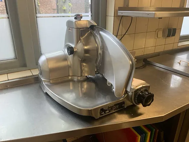 Berkel 834 snijmachine - afbeelding 2 van  7