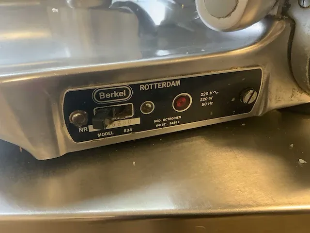 Berkel 834 snijmachine - afbeelding 3 van  7
