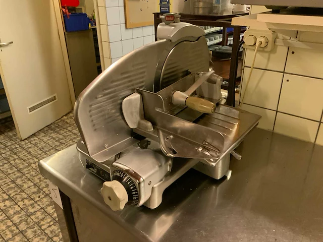 Berkel 834 snijmachine - afbeelding 2 van  7