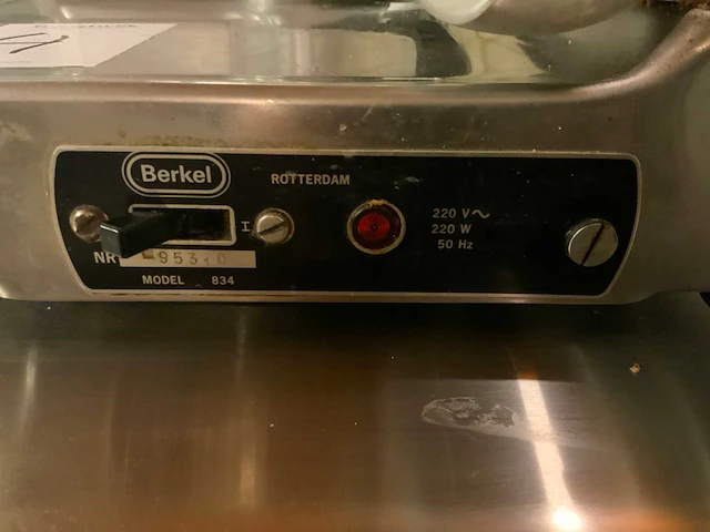 Berkel 834 snijmachine - afbeelding 4 van  7