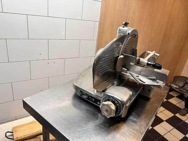 Berkel 834 snijmachine - afbeelding 1 van  4