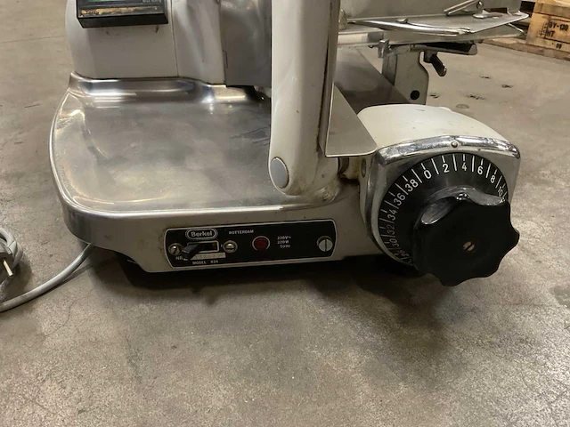 Berkel 834 snijmachine - afbeelding 3 van  4