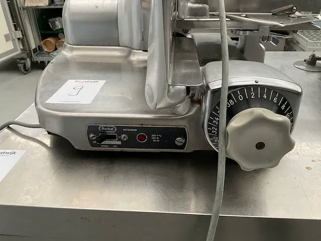 Berkel 834 vleessnijmachine - afbeelding 4 van  6