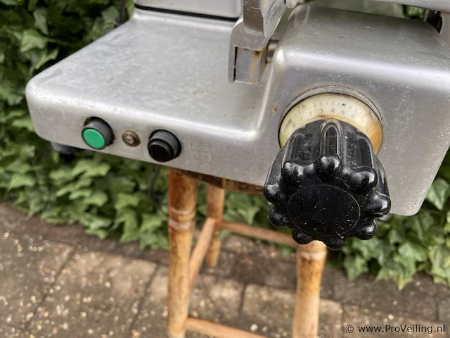 Berkel vleessnijmachine - afbeelding 5 van  5