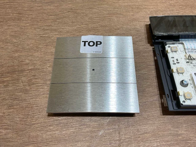 Berker tastsensor 3-voudig met kamerthermostaat en display - afbeelding 7 van  11