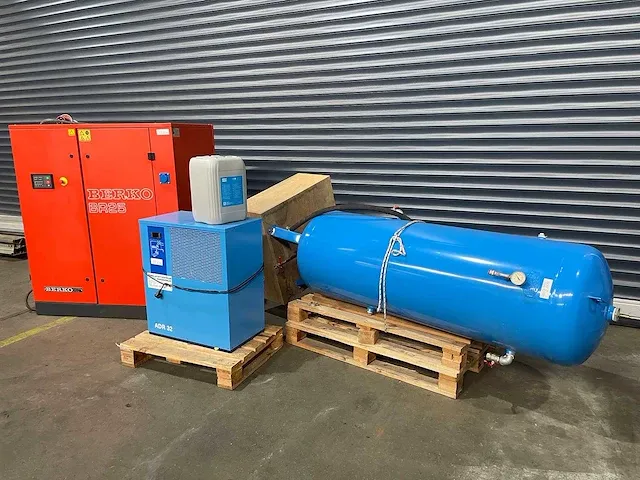 Berko - br25 - schroefcompressor - 2005 - afbeelding 9 van  13
