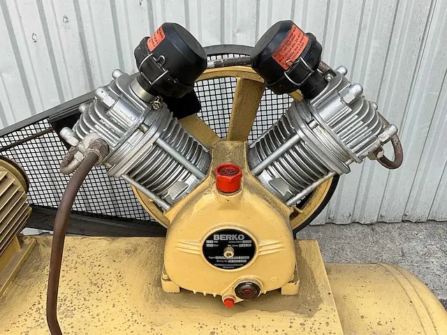 Berko - vt375 - 2,2kw 250 liter compressor - afbeelding 4 van  10