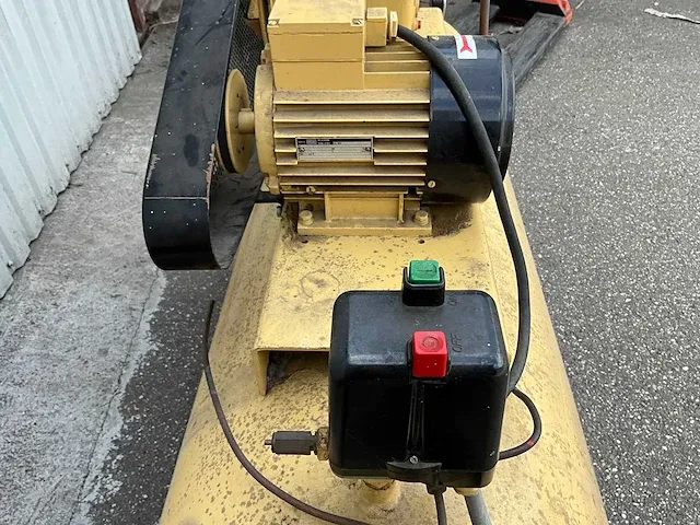 Berko - vt375 - 2,2kw 250 liter compressor - afbeelding 10 van  10