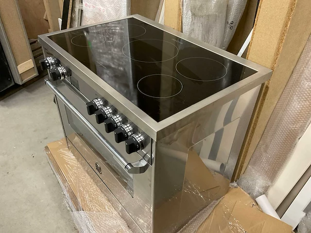 Bertazzoni ams91nd61bx vrijstaand inductie fornuis 90 cm - afbeelding 7 van  7