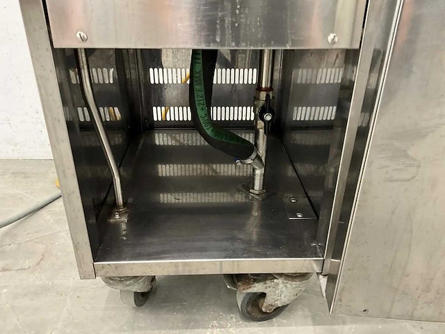 Berto's - cpe 40 - mobiele pastakoker - afbeelding 8 van  8