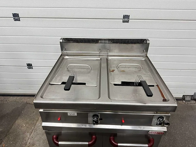 Bertos - dubbele - friteuse - afbeelding 2 van  7