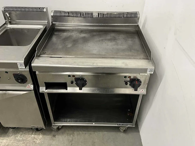 Berto's - e7fl98m-2 - mobiele bakplaat - afbeelding 2 van  5