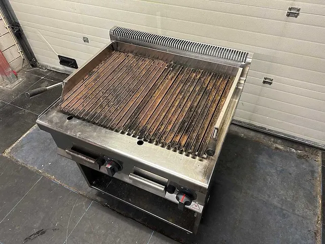 Berto's - plg80m - lavasteengrill - afbeelding 4 van  5