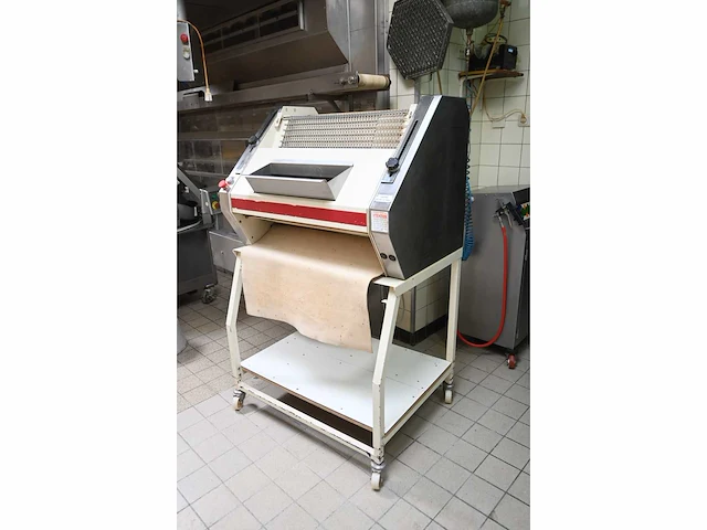 Bertrand euro 2000sr stokbroodmachine - afbeelding 3 van  7