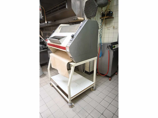 Bertrand euro 2000sr stokbroodmachine - afbeelding 6 van  7