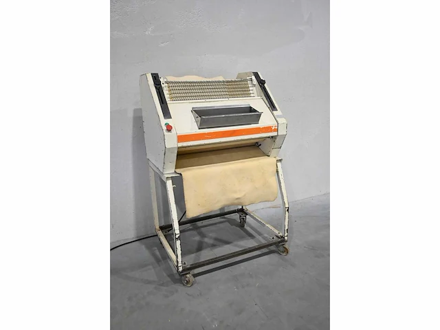 Bertrand euro 2000sr stokbroodmachine - afbeelding 2 van  5