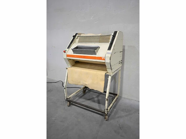Bertrand euro 2000sr stokbroodmachine - afbeelding 3 van  5
