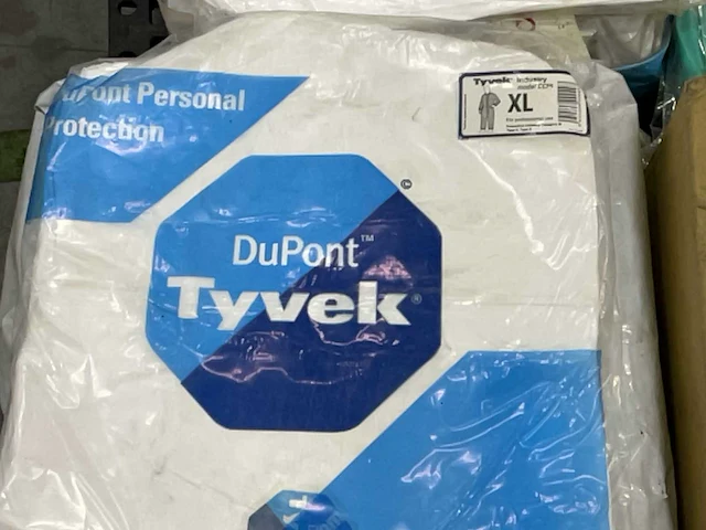 Beschermde wegwerp kleding - afbeelding 3 van  6