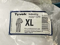 Beschermde wegwerp kleding - afbeelding 4 van  6