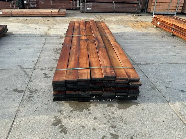 Beschoeiing plank 26x155 hardhout (78x) - afbeelding 5 van  6