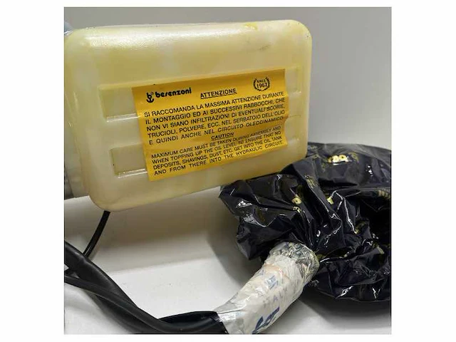 Besenzoni hydraulic pack single function 12v - 350w - 36505 - afbeelding 2 van  5