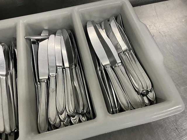 Bestekbak met messen - afbeelding 3 van  5