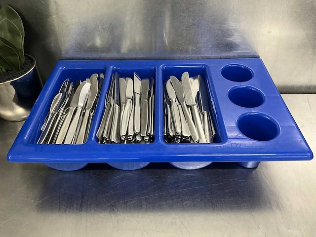 Bestekbak met messen - afbeelding 1 van  3