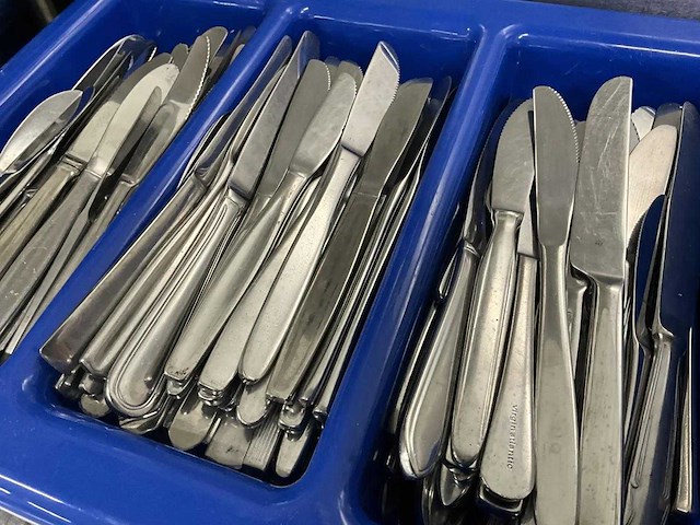 Bestekbak met messen - afbeelding 3 van  3