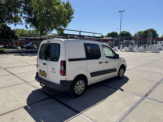 Bestelauto citroen, berlingo 1.6 hdi 700 club economy, bouwjaar 2013 - afbeelding 35 van  36