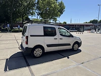Bestelauto citroen, berlingo 1.6 hdi 700 club economy, bouwjaar 2013 - afbeelding 36 van  36