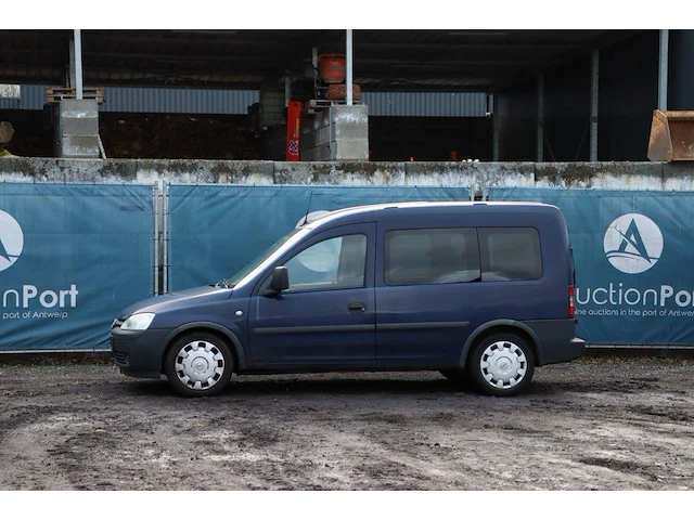 Bestelwagen opel combo benzine 2007 - afbeelding 1 van  1