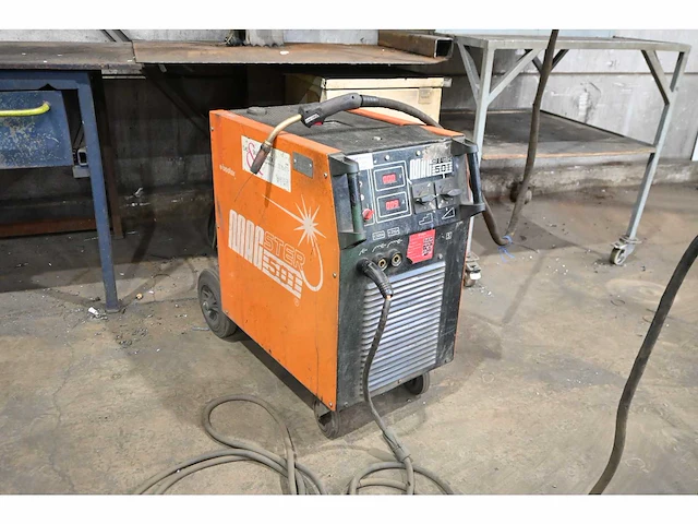 Bester magster 501 lasapparaat met bester pde 41w mag feed unit - afbeelding 1 van  10