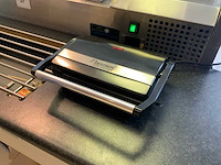 Bestron apm123z wafelijzer - afbeelding 1 van  3