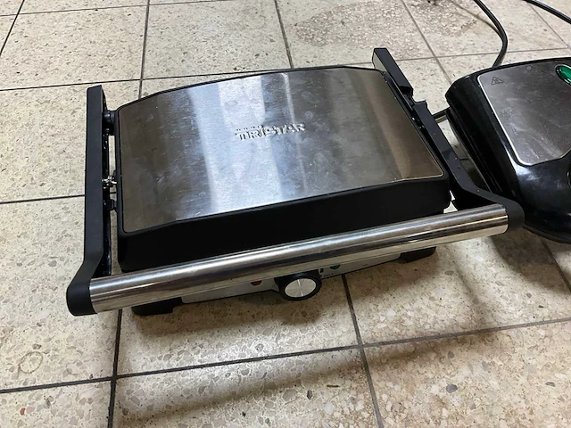Bestron & tristar tosti ijzers (2x) - afbeelding 3 van  4