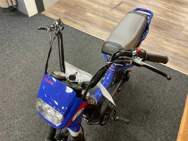 Beta snorscooter brommer - afbeelding 3 van  17