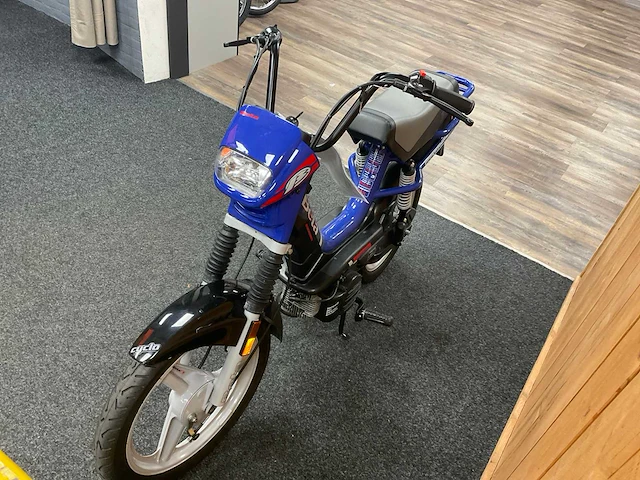Beta snorscooter brommer - afbeelding 13 van  17