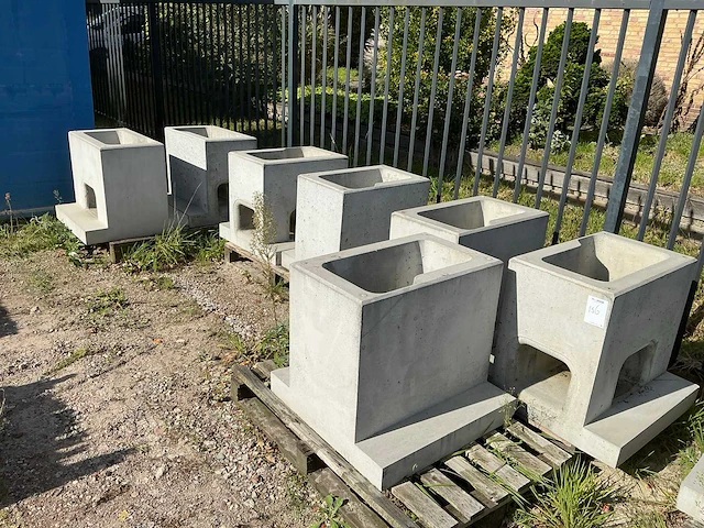 Beton fundatie (7x) - afbeelding 1 van  8