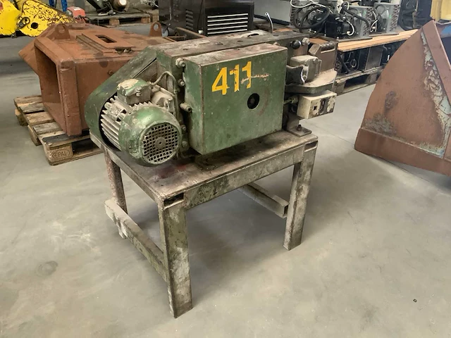 Beton staal knipmachine - afbeelding 3 van  8