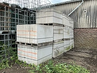 Betonblokken 175-300 breed - afbeelding 1 van  7