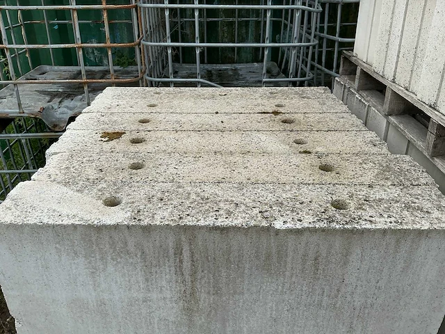 Betonblokken 175-300 breed - afbeelding 4 van  7