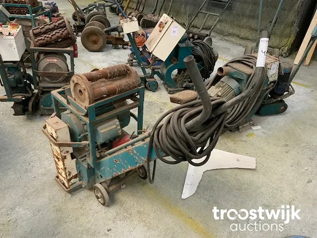 Betonfrees/vloerfreesmachine - afbeelding 1 van  4