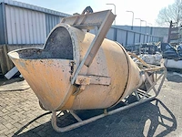 Betonkubel