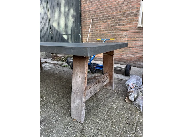 Betonlook tuintafel teakhouten poten zwaar 250x100x77 cm - afbeelding 4 van  6