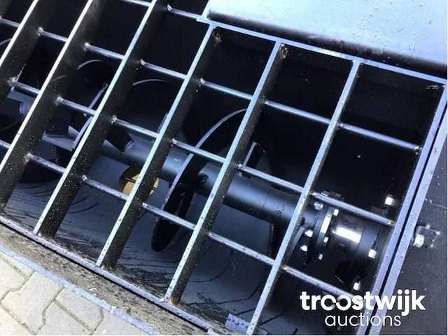 Betonmixer voor schranklader - afbeelding 9 van  32