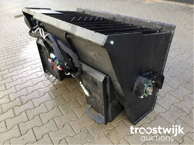 Betonmixer voor schranklader - afbeelding 14 van  32