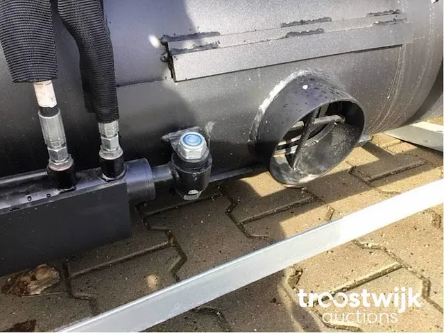 Betonmixer voor schranklader - afbeelding 18 van  32