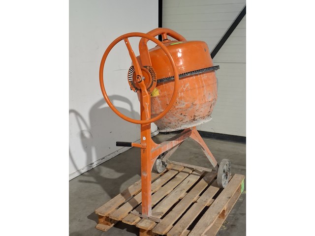 Betonmolen 140l 230v ~ atika, profi 145s, bouwjaar 2020 - afbeelding 2 van  8