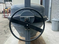 Betonmolen tractor - afbeelding 2 van  4